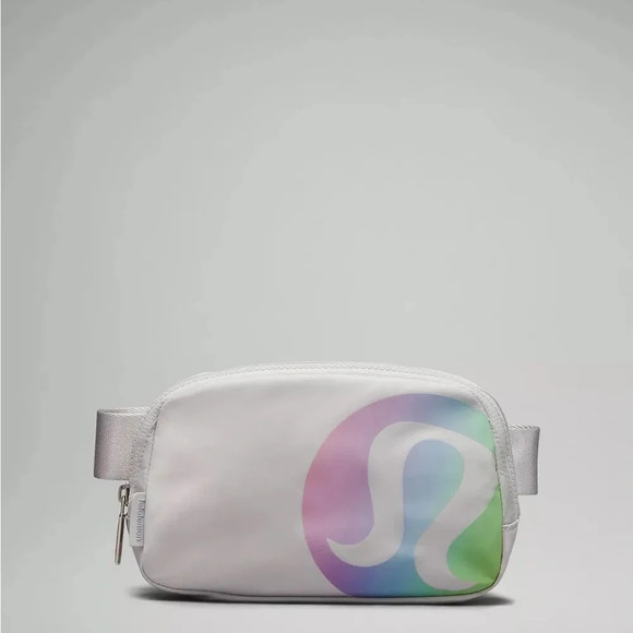 🆕 Lululemon Everywhere Belt Bag - Vapor Persian Violet - Picture 5 of 5